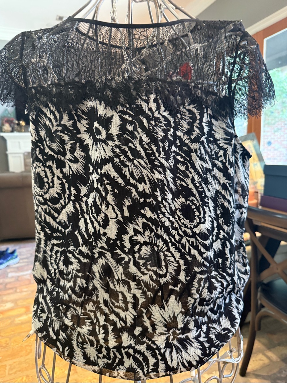 Ann Taylor Black Ivory Floral Lace Yoke Top